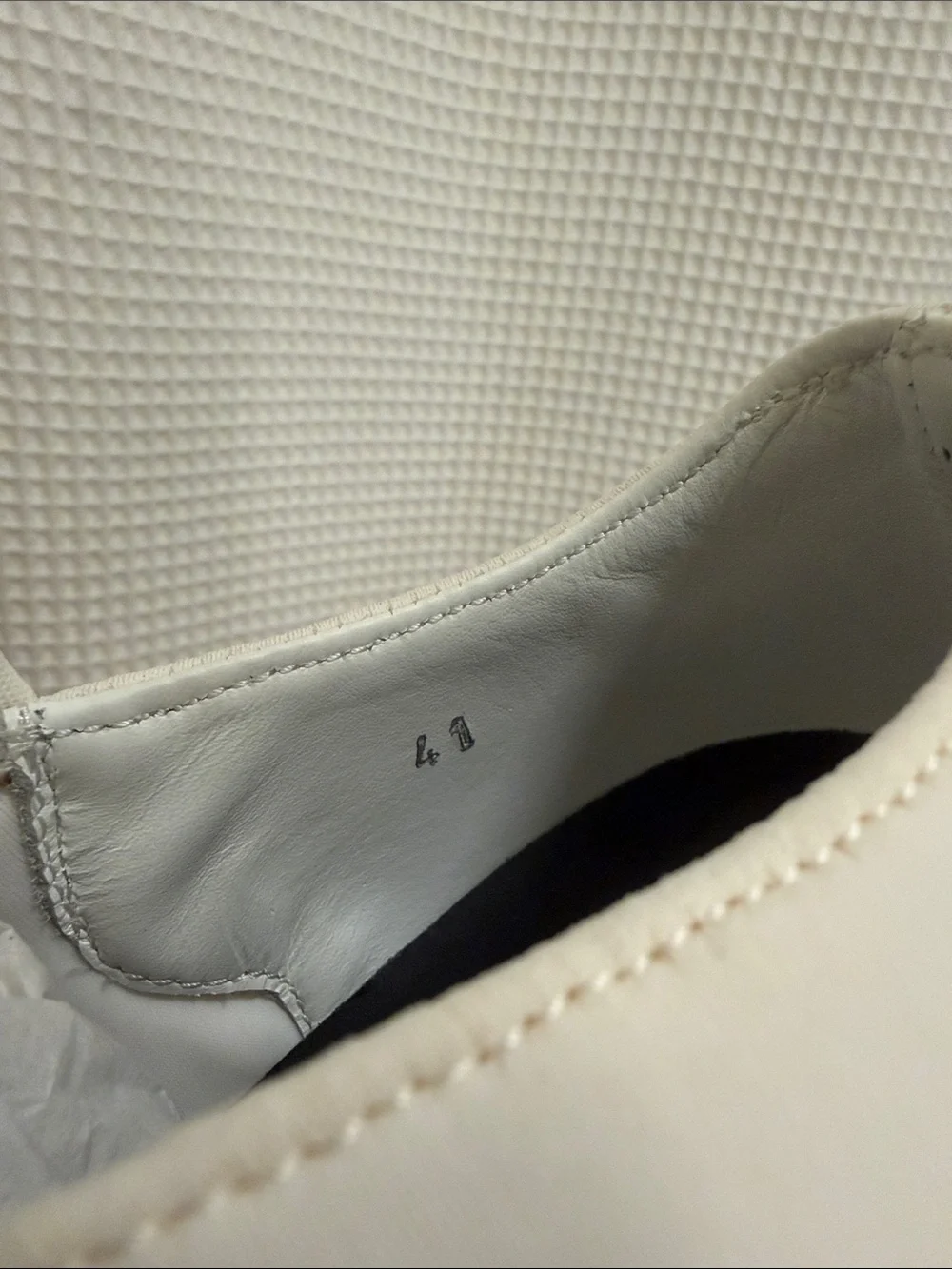 WES I White Low Top Sneaker NWOT - Size 41, Men’s 8, Women’s 11